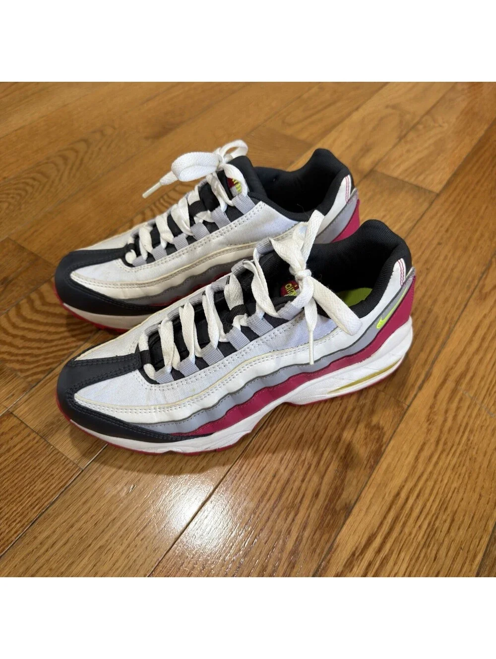 Size 6.5 Y Nike Air Max 95 Youth White Hot Pink Volt Black Running Shoes/ Wmns 8